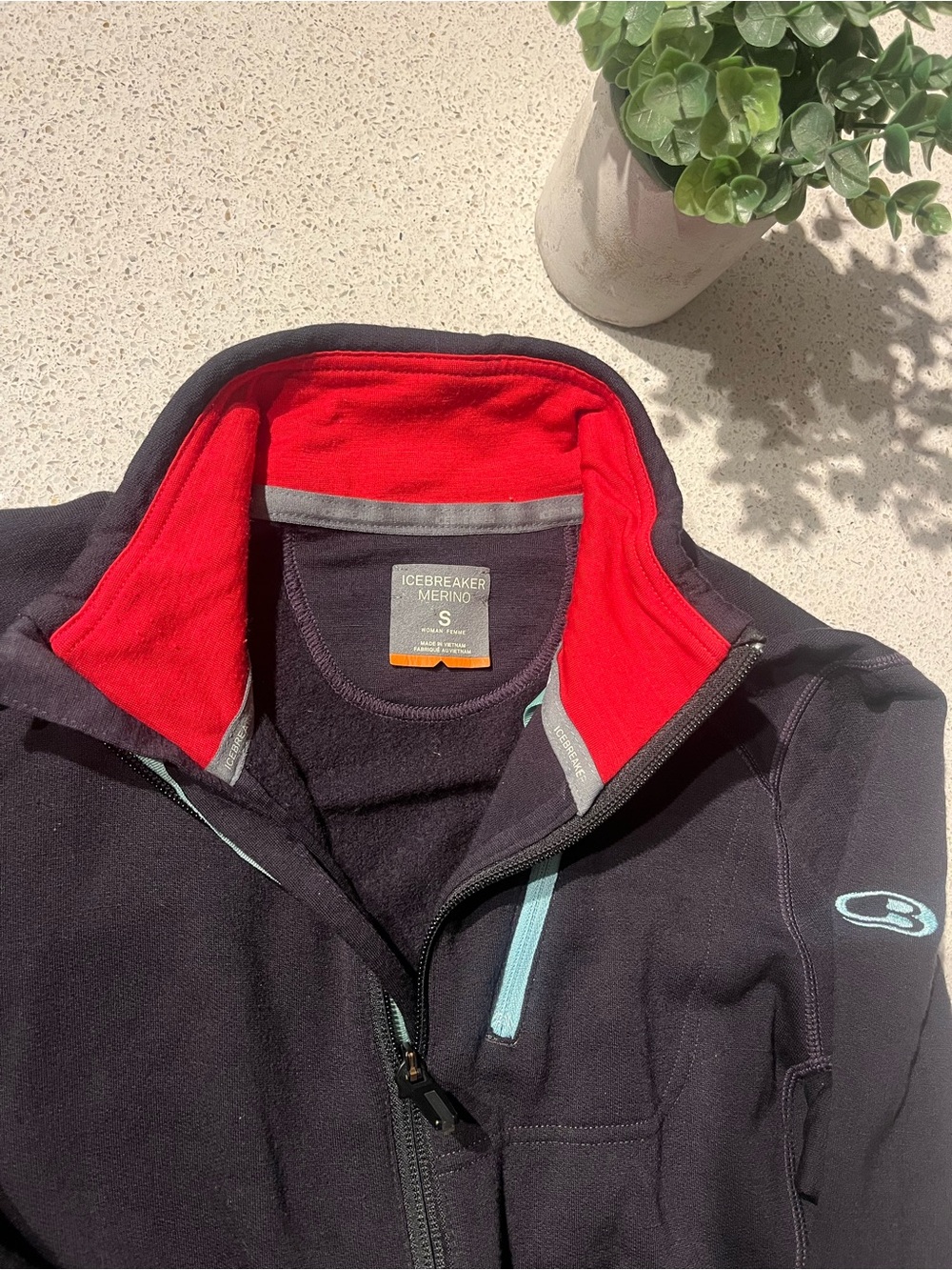 Icebreaker Sz S Women’s Zip Fleece Merino Wool in Plum Purple - Picture 5 of 15